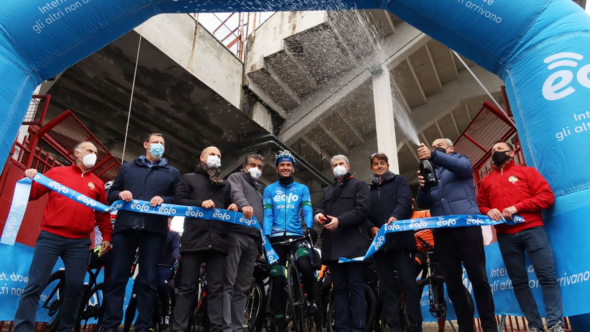 Il Campo dei Fiori di Varese si tinge di azzurro, nasce l’EOLO CdF Climb 