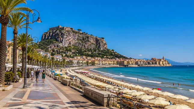 l lungomare e le spiagge di Terracina