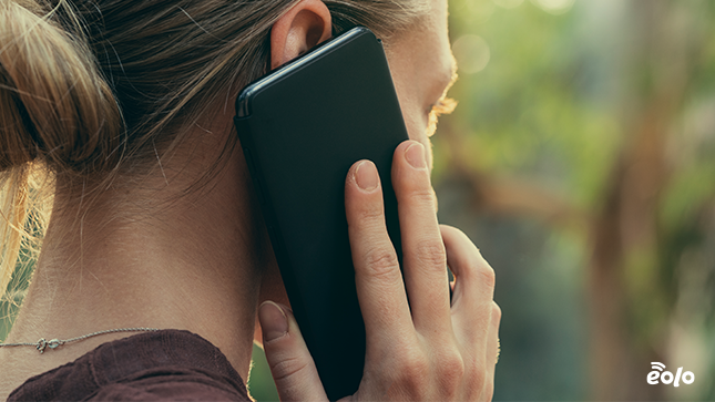 donna al telefono donna al telefono